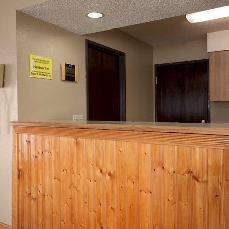Super 8 By Wyndham Pulaski Extérieur photo