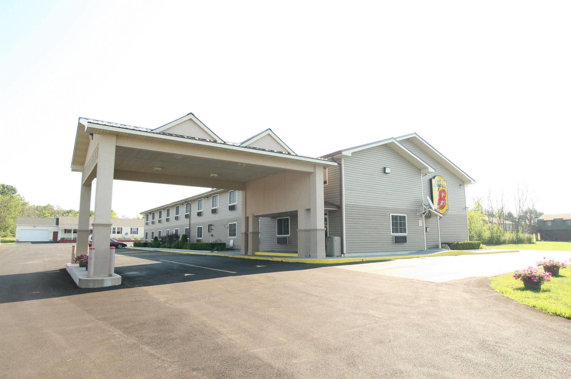 Super 8 By Wyndham Pulaski Extérieur photo